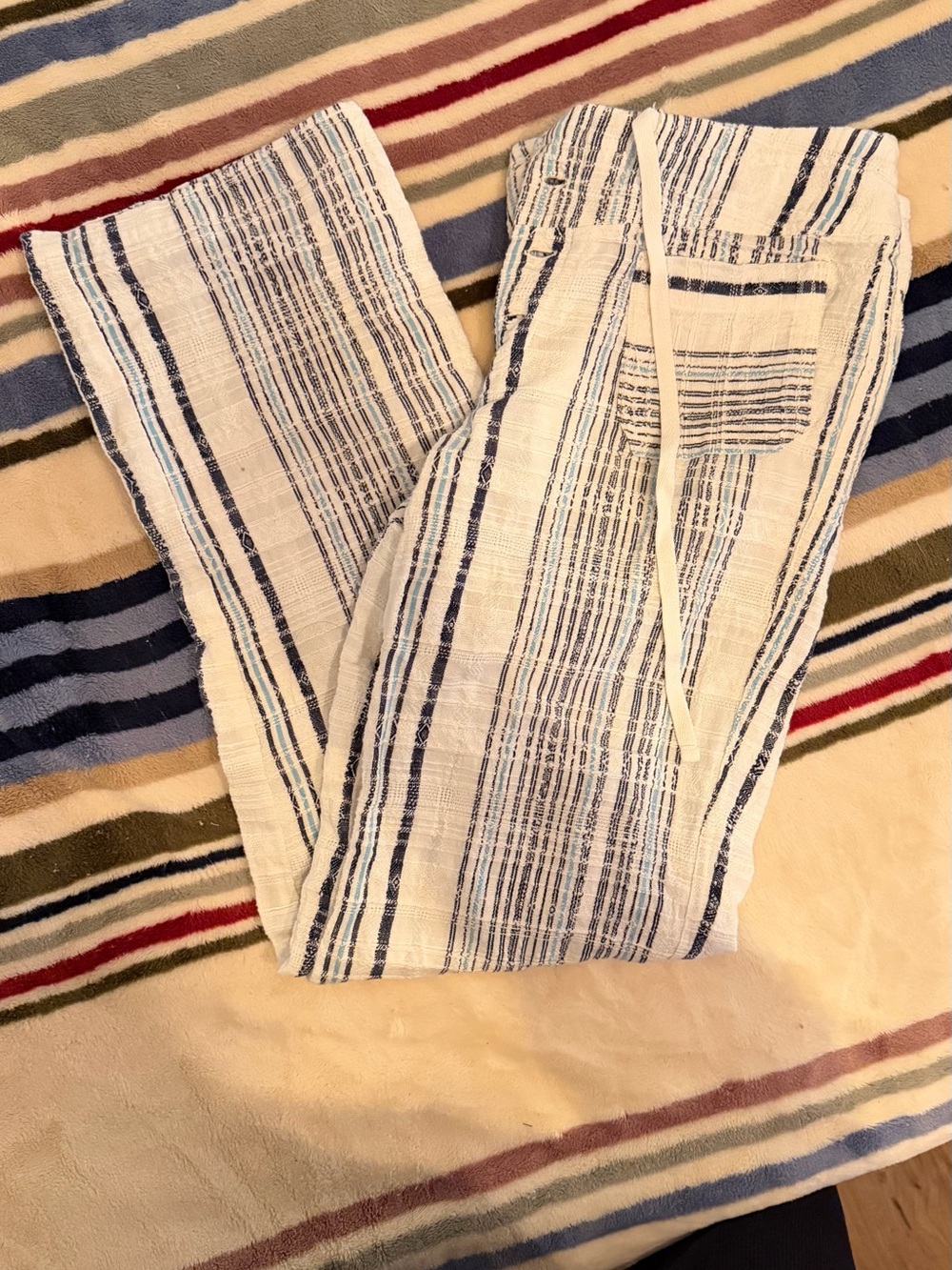 Women’s Linen Striped Lounge Pants - White & Blue